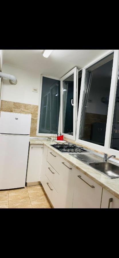 Studio Modern. Бухарест Экстерьер фото