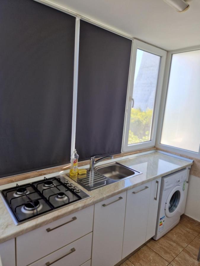 Studio Modern. Бухарест Экстерьер фото